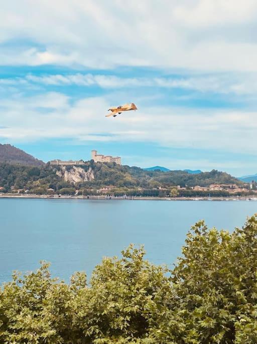 Babalu Con Vista Lago Арона Экстерьер фото