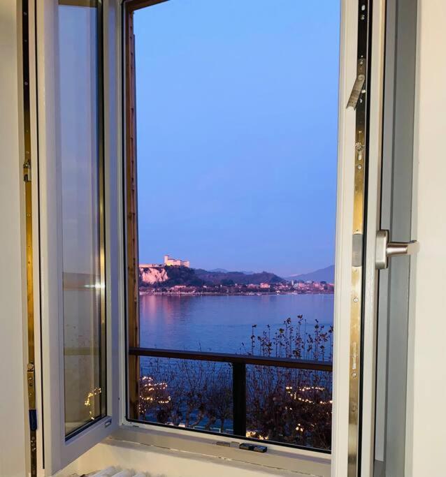 Babalu Con Vista Lago Арона Экстерьер фото